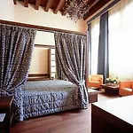 Hotel Palazzo Selvadego 4*