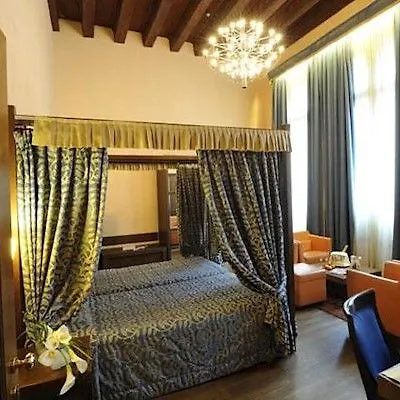 Palazzo Selvadego