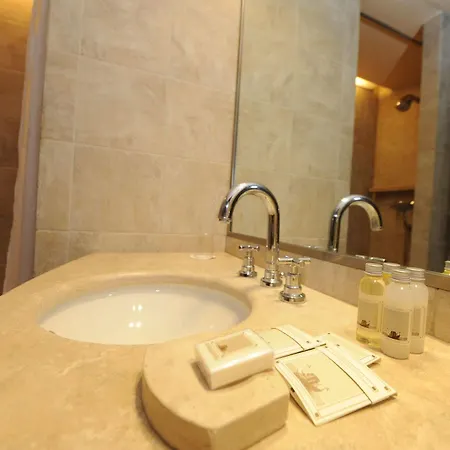 Palazzo Selvadego فندق 4*