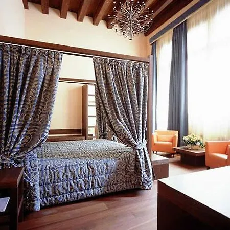 Отель Palazzo Selvadego 4*