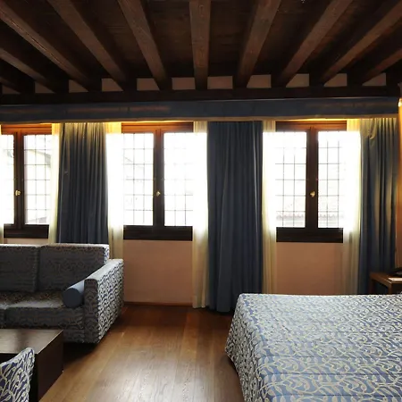 ホテル Palazzo Selvadego 4*