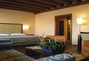 Отель Palazzo Selvadego 4*