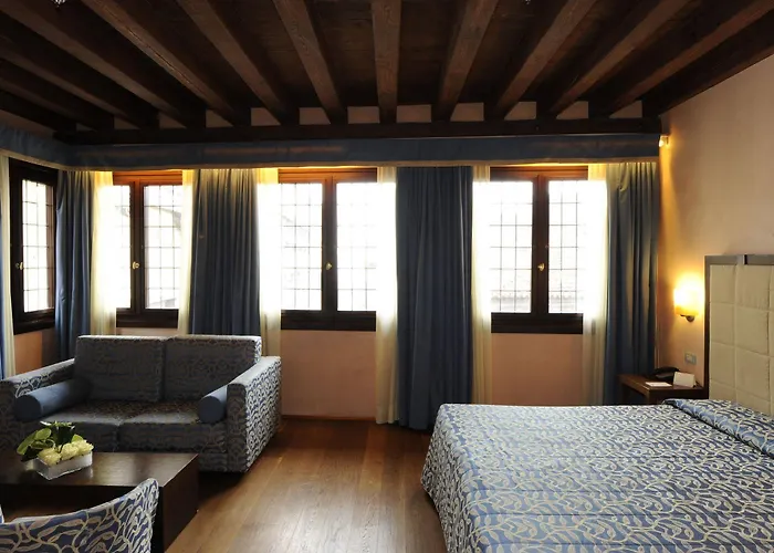 ホテル Palazzo Selvadego 4*